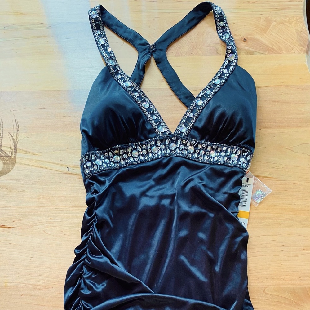 NWT ~ Morgan & Co ruched mini dress